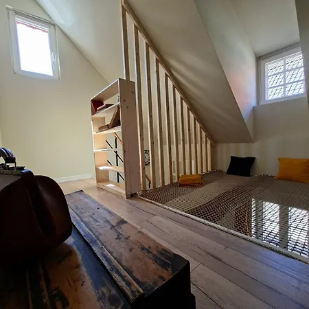 Les De - Le Grenier Apartment *